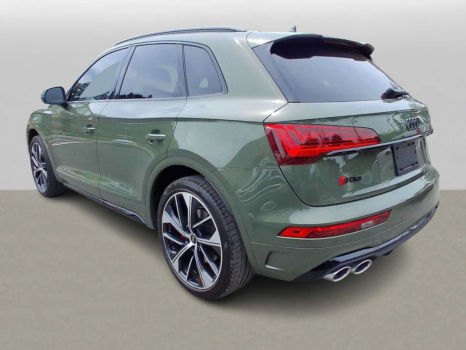 Certified 2023 Audi SQ5 Premium Plus w/ Premium Plus Package AWD/4WD image 28