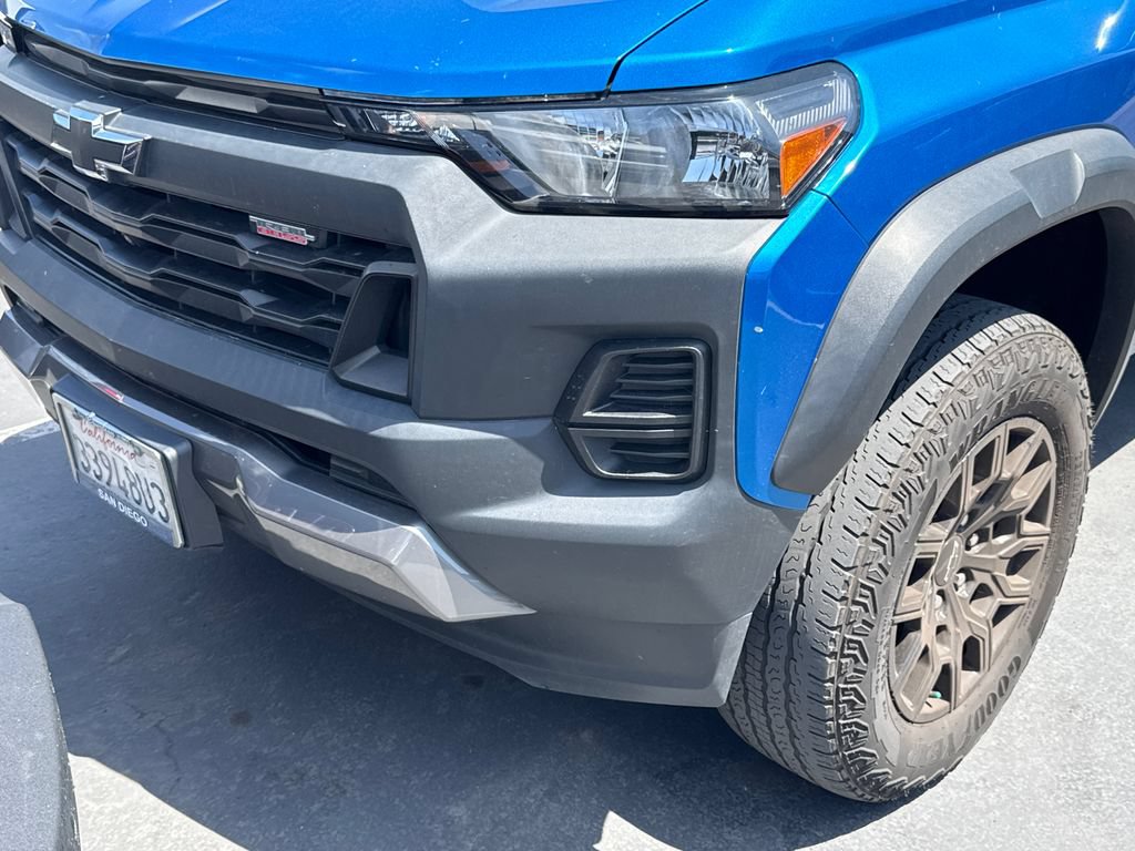 Used 2023 Chevrolet Colorado Trail Boss w/ Technology Package AWD/4WD image 12