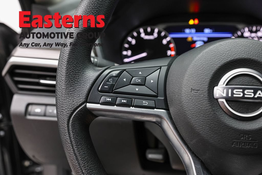 Used 2023 Nissan Altima 2.5 SV AWD/4WD image 15
