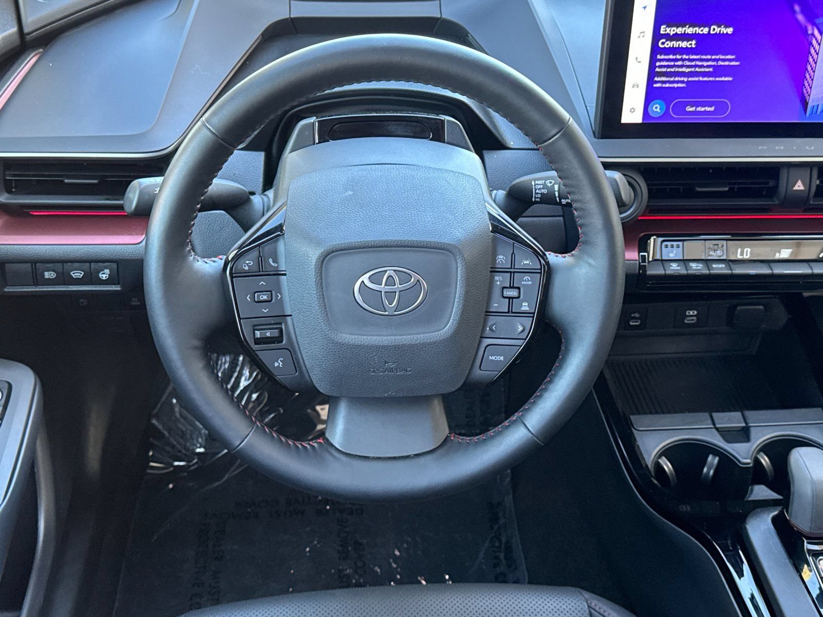 Used 2025 Toyota Prius Plug-In Hybrid FWD image 14