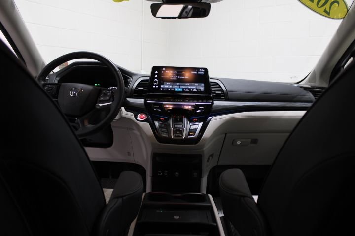 Used 2025 Honda Odyssey Elite image 33