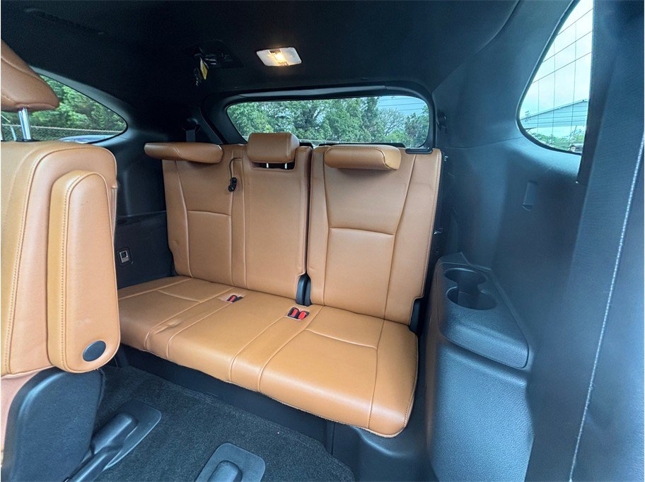 Used 2023 Toyota Highlander Platinum image 48