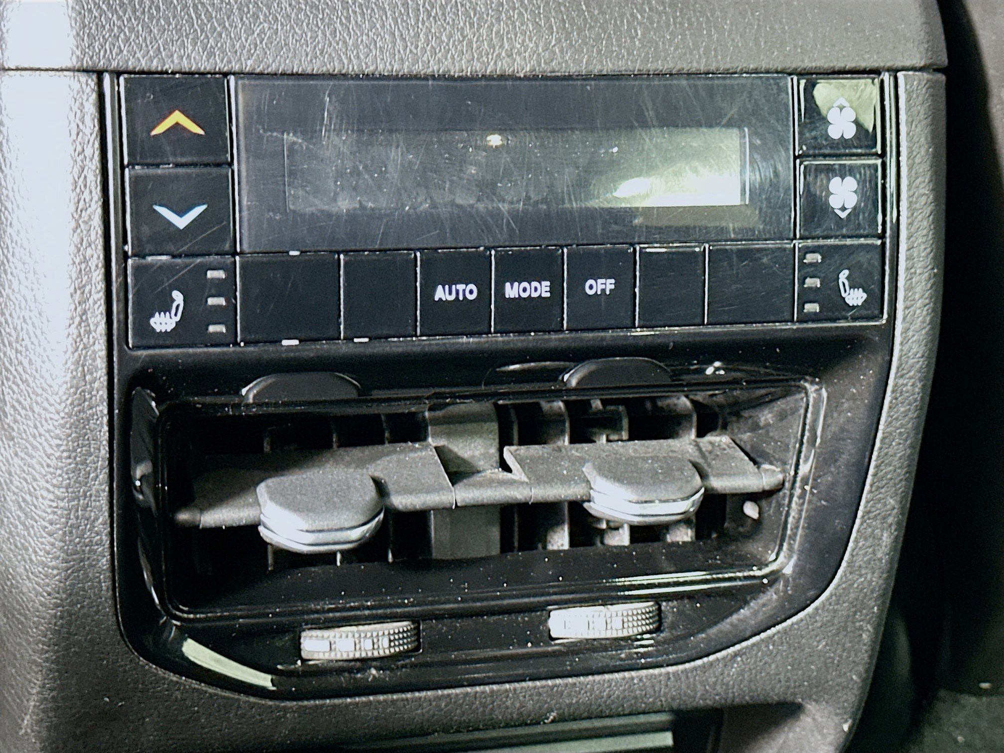 Used 2021 Jeep Grand Cherokee L Limited image 26