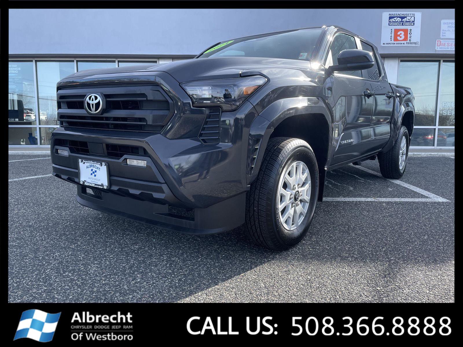 Used 2024 Toyota Tacoma SR5 image 1