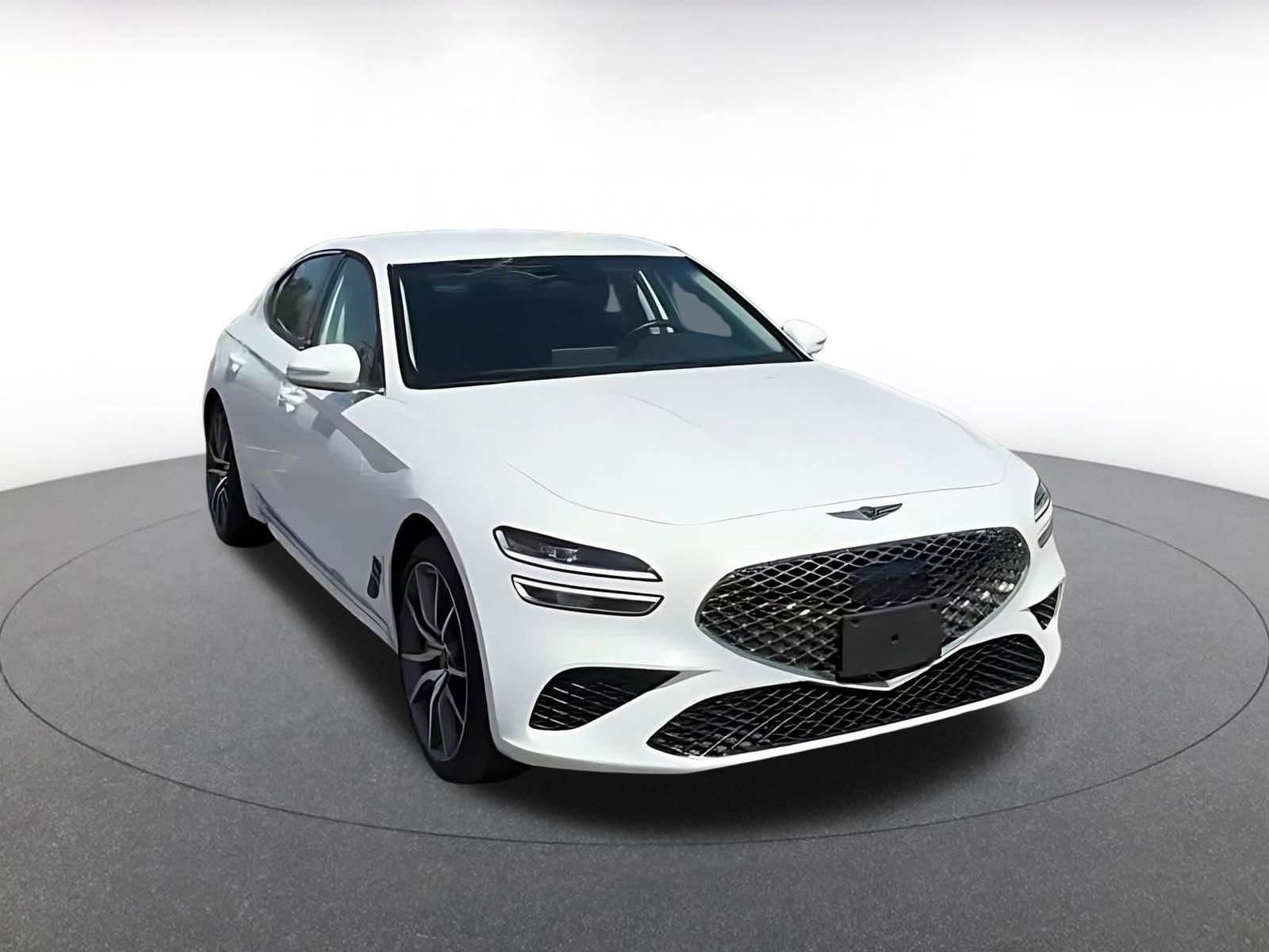 Used 2025 Genesis G70 2.5T AWD/4WD image 3