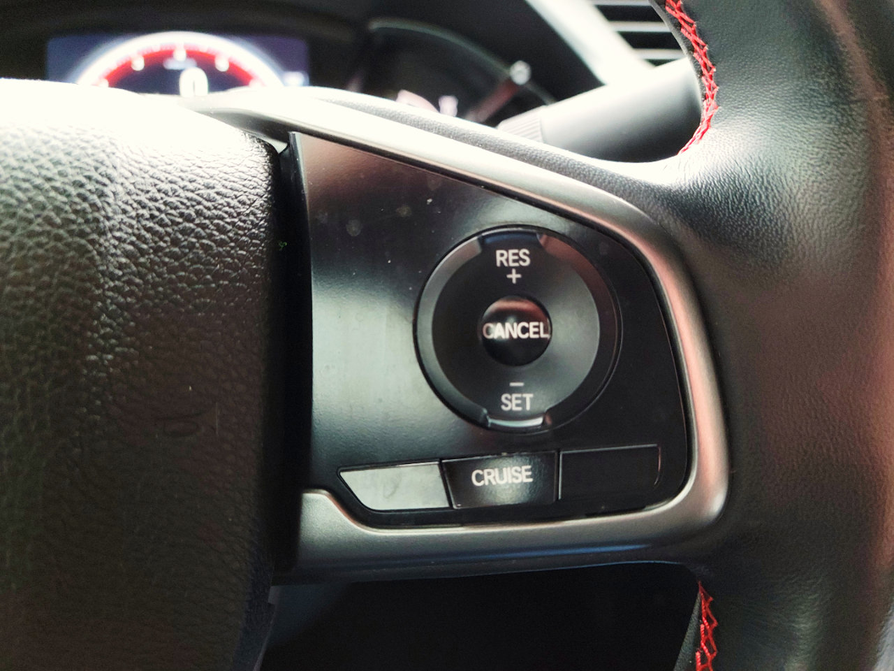 Used 2018 Honda Civic Si image 11