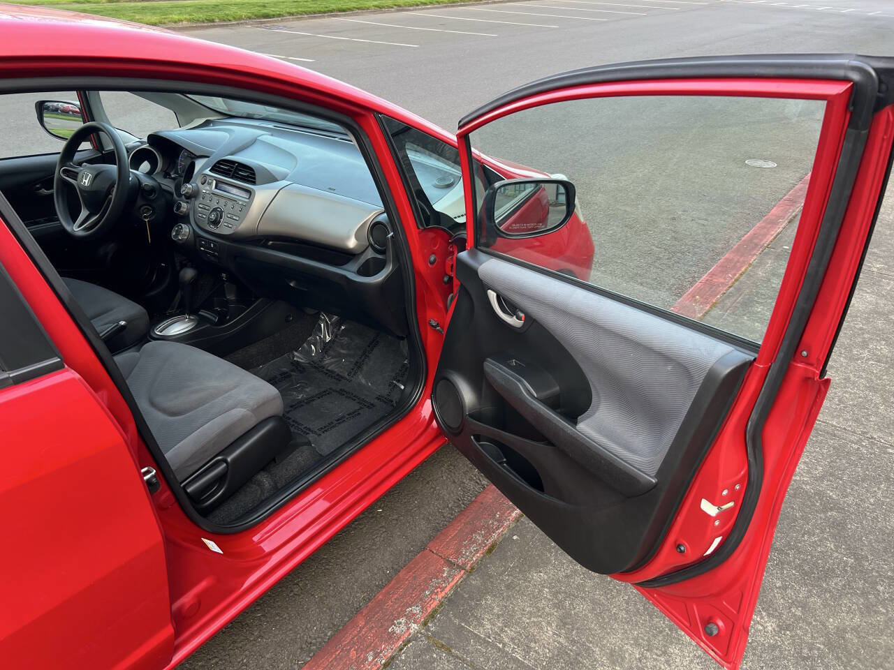 Used 2011 Honda Fit image 8