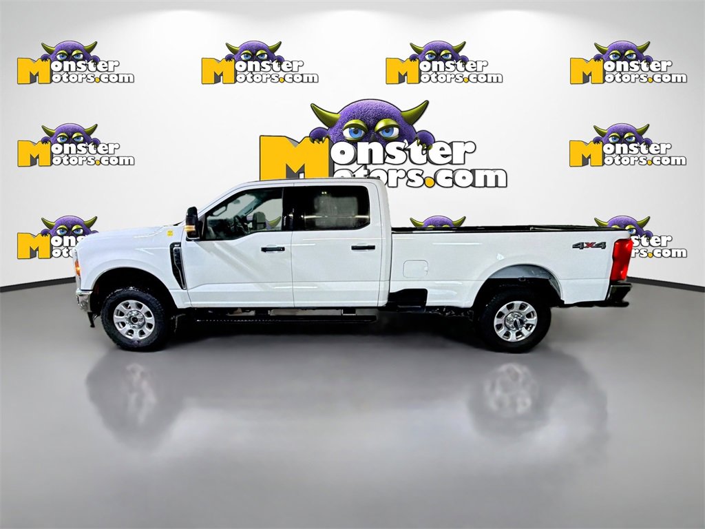 Used 2024 Ford F350 XLT image 42