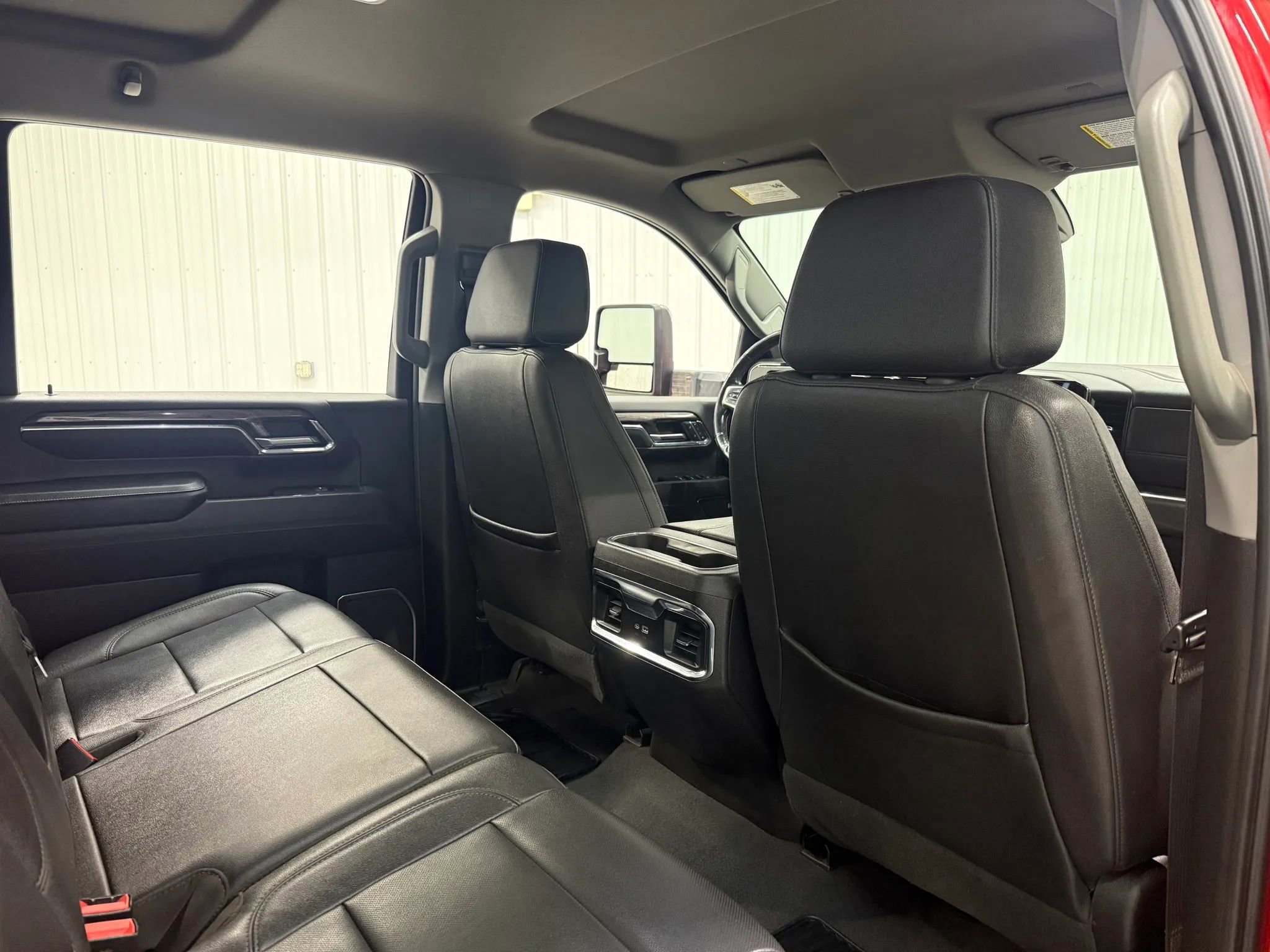 Used 2024 Chevrolet Silverado 3500 LTZ w/ LTZ Convenience Package AWD/4WD image 17