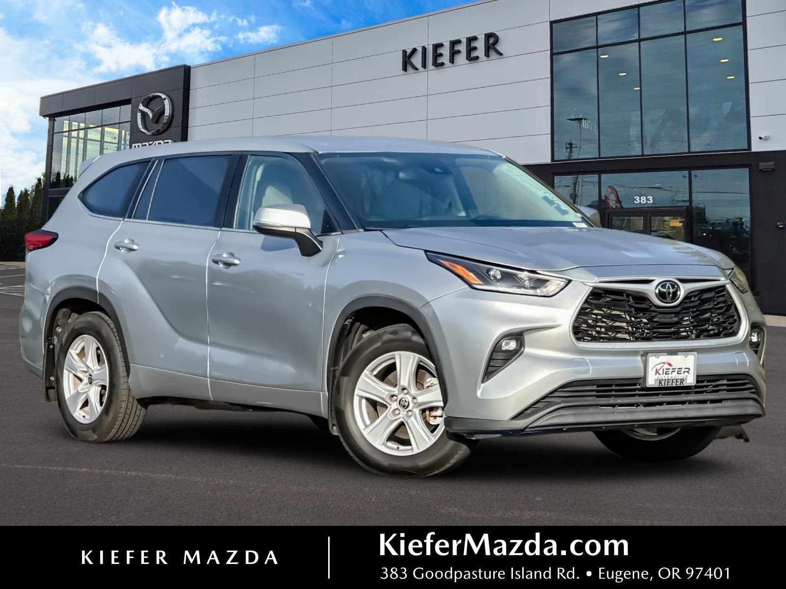 Used 2021 Toyota Highlander LE