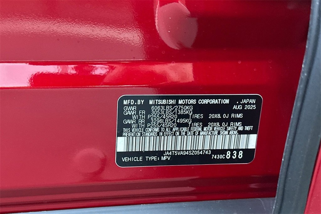 New 2025 Mitsubishi Outlander SE image 28