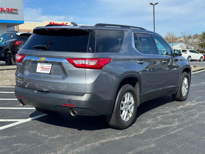 Used 2020 Chevrolet Traverse LT image 3