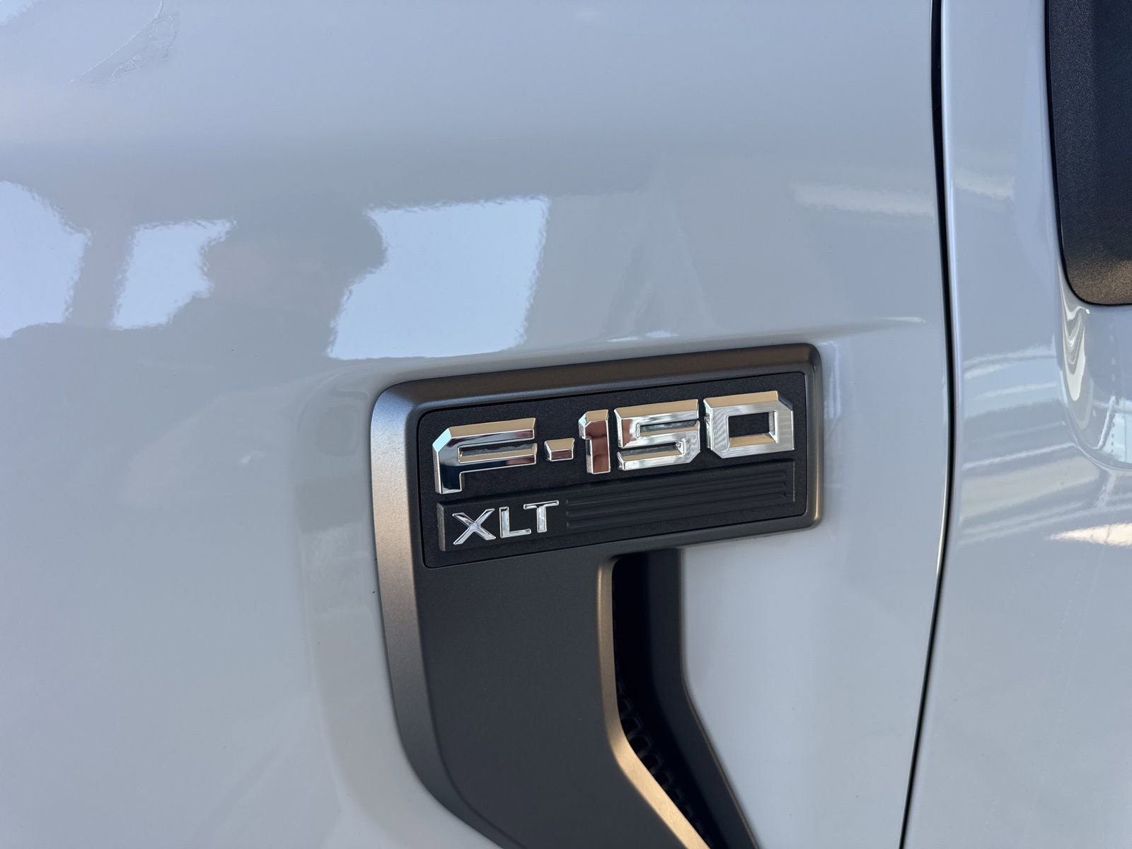 Certified 2023 Ford F150 XLT w/ Equipment Group 302A High image 14