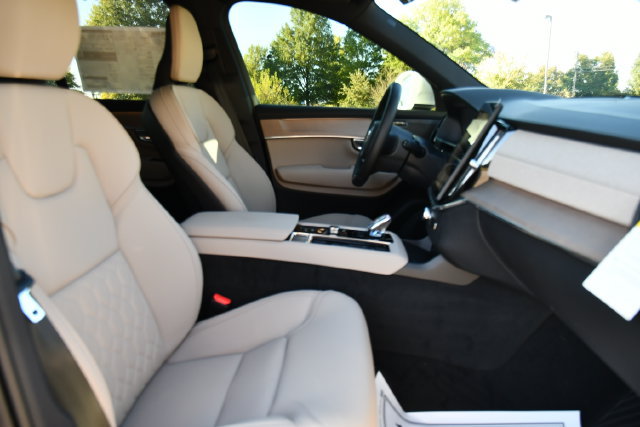 New 2027 Volvo XC90 B6 Plus AWD/4WD image 30