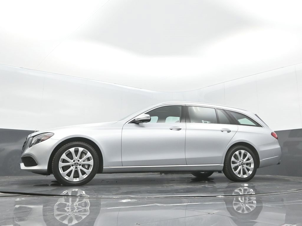 Used 2020 Mercedes-Benz E 450 4MATIC Wagon w/ Premium Package image 36