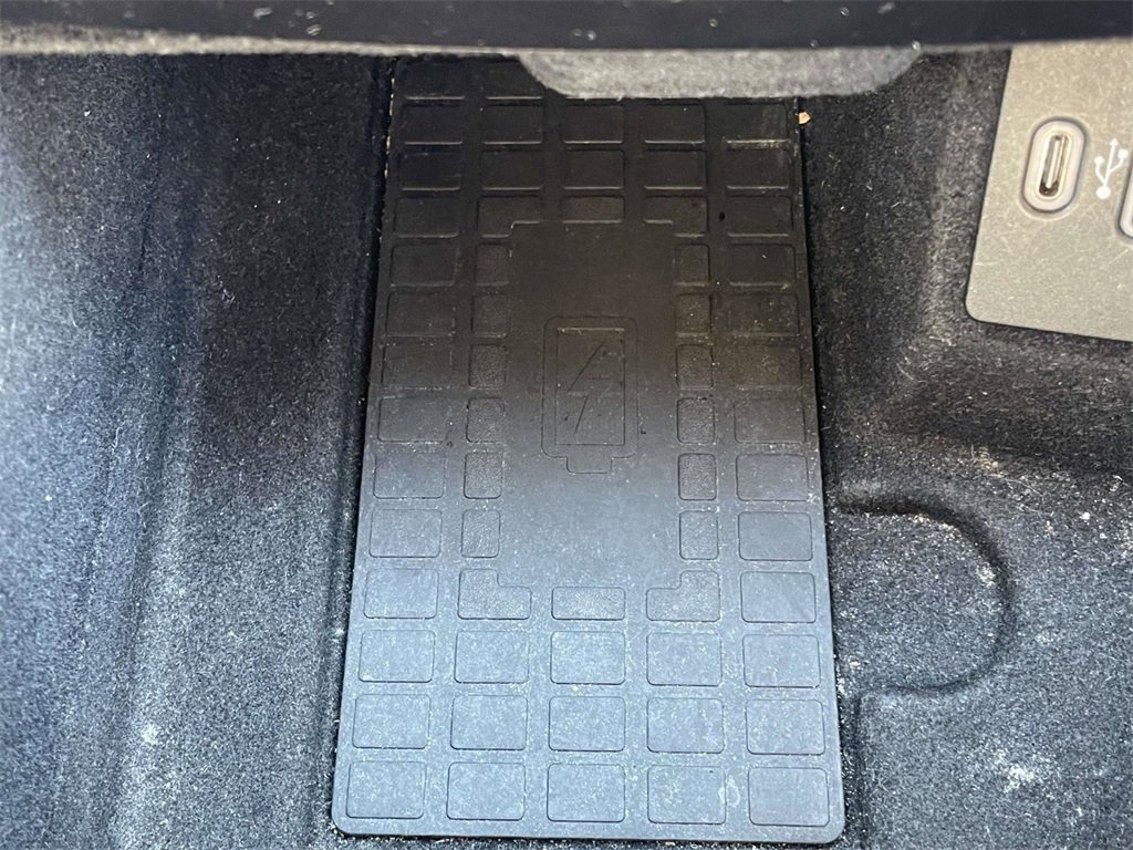 Certified 2023 Lincoln Nautilus Reserve w/ Equipment Group 201A image 24