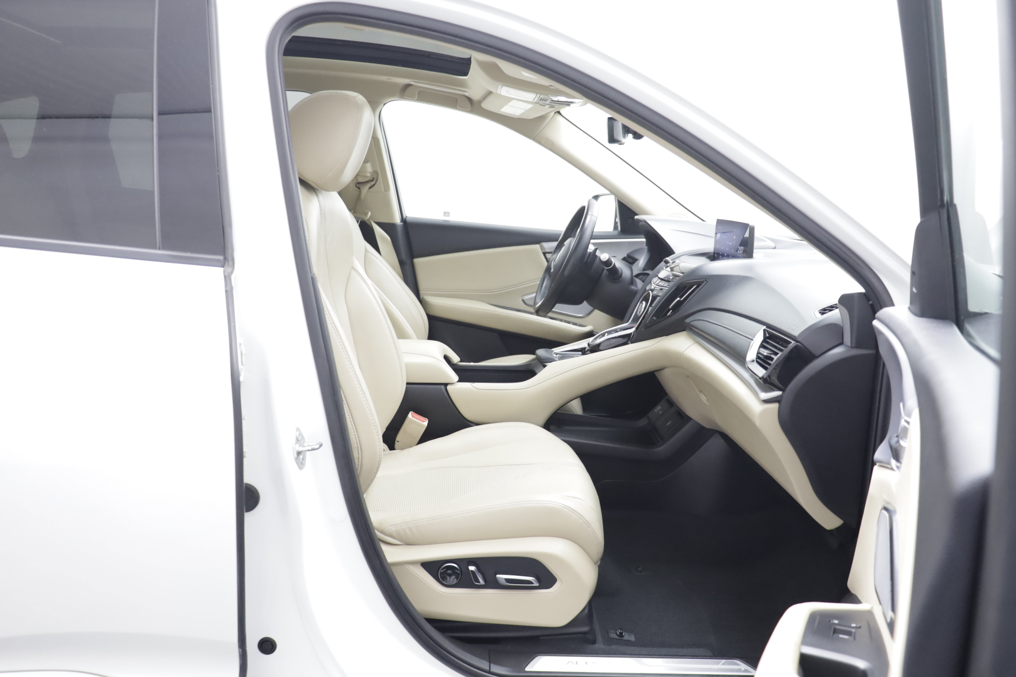 Used 2019 Acura RDX w/ Technology Package AWD/4WD image 20