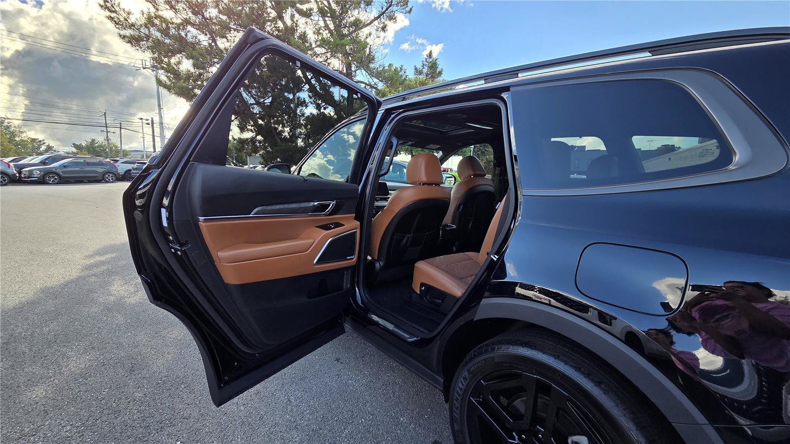 Certified 2024 Kia Telluride SX X-Line AWD/4WD image 28