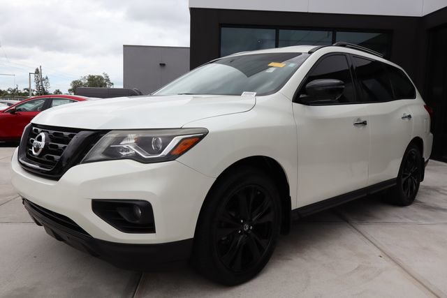 Used 2018 Nissan Pathfinder SL w/ Midnight Edition Package image 8