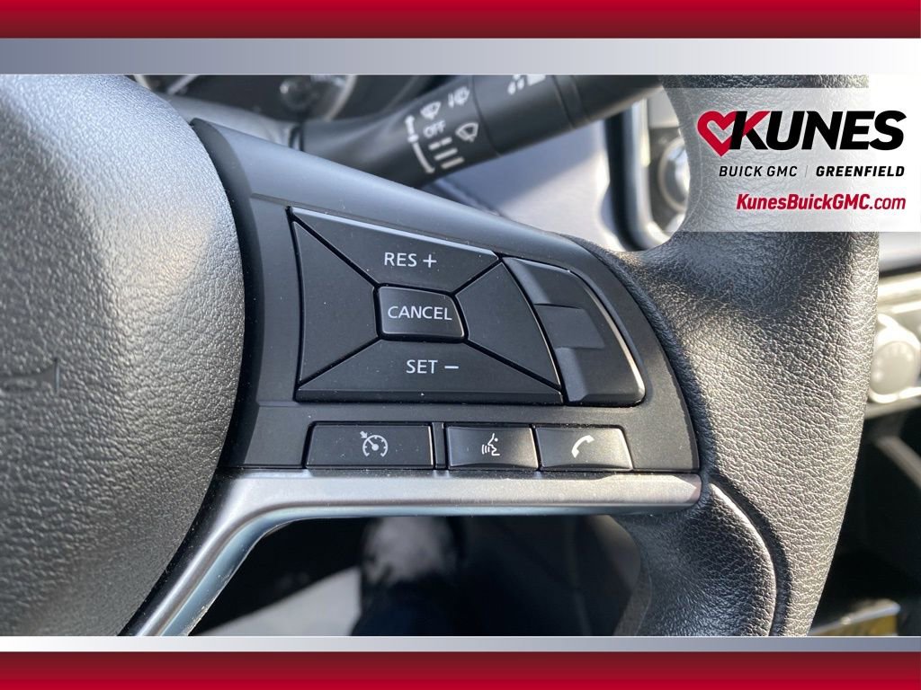 Used 2023 Nissan Versa SV image 14