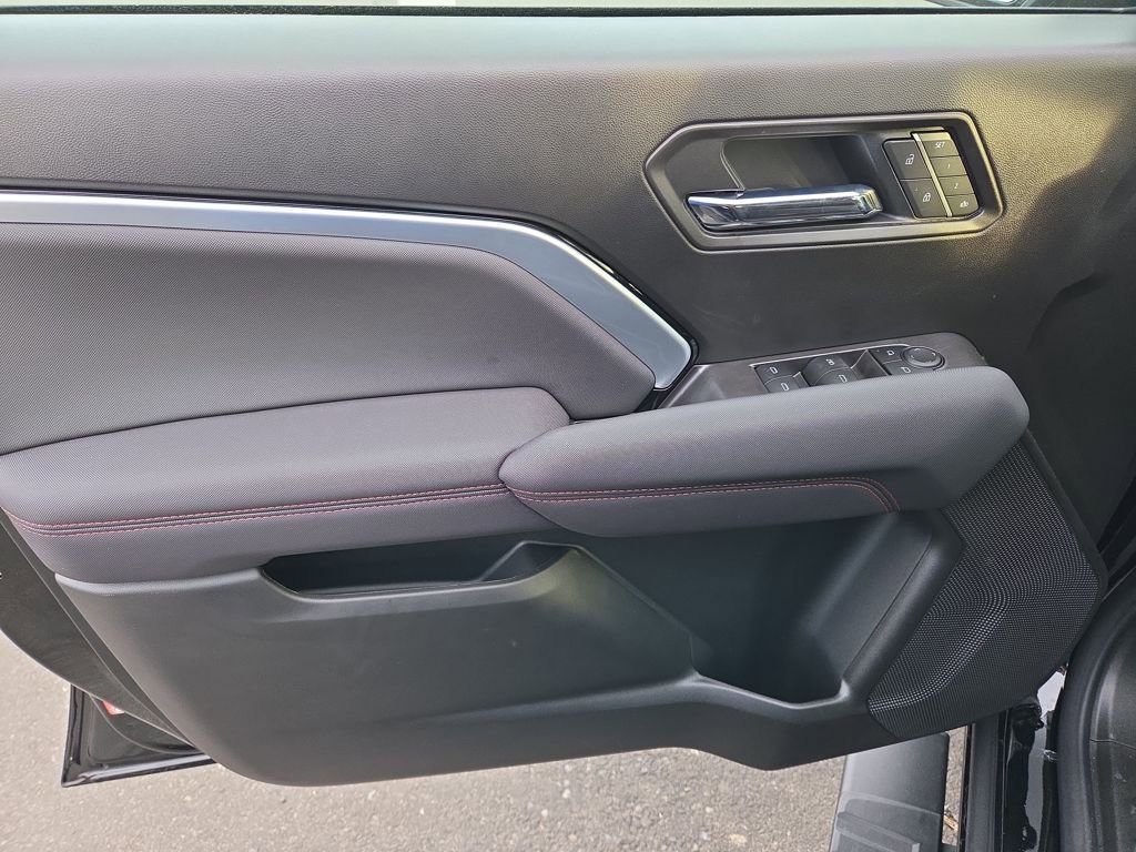 New 2025 Chevrolet Colorado Z71 w/ Midnight Edition image 10