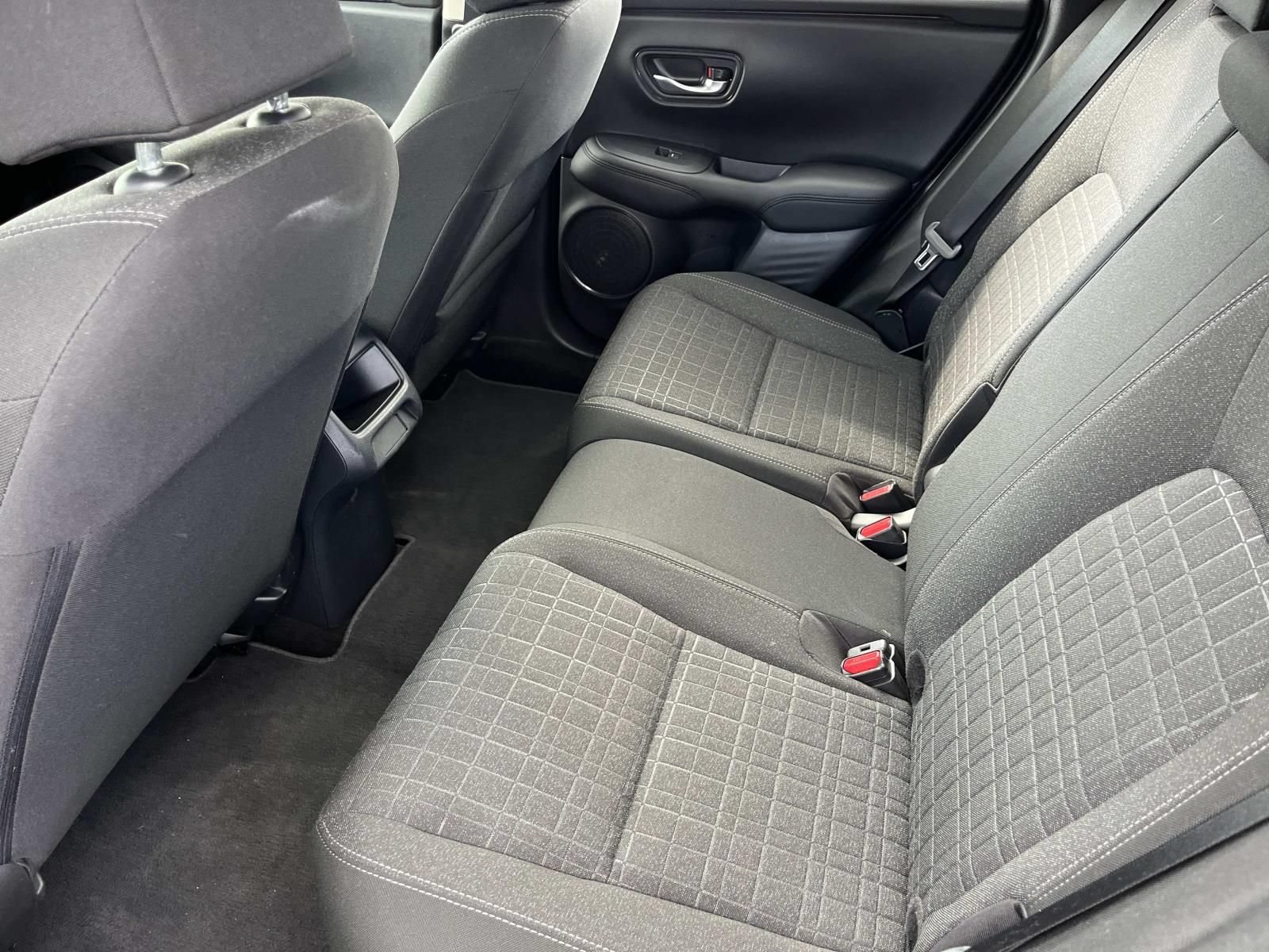 Used 2025 Honda HR-V LX image 17