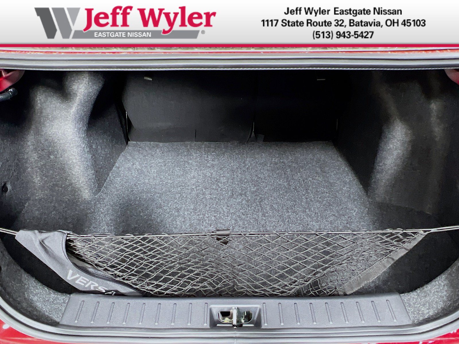New 2025 Nissan Versa SR w/ Trunk Package FWD image 23