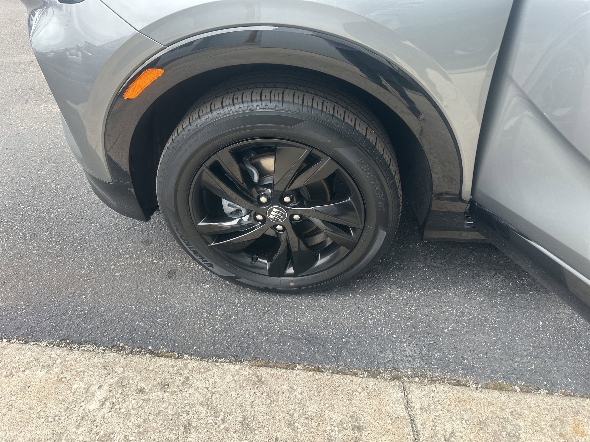 Used 2024 Buick Encore GX Sport Touring image 30