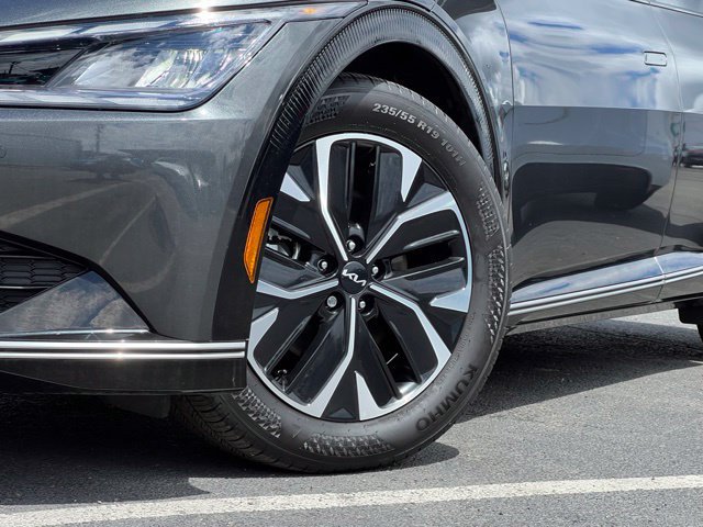Certified 2024 Kia EV6 Wind RWD image 2