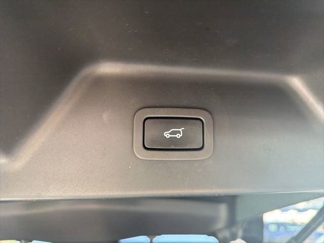 Used 2019 Land Rover Range Rover HSE image 32