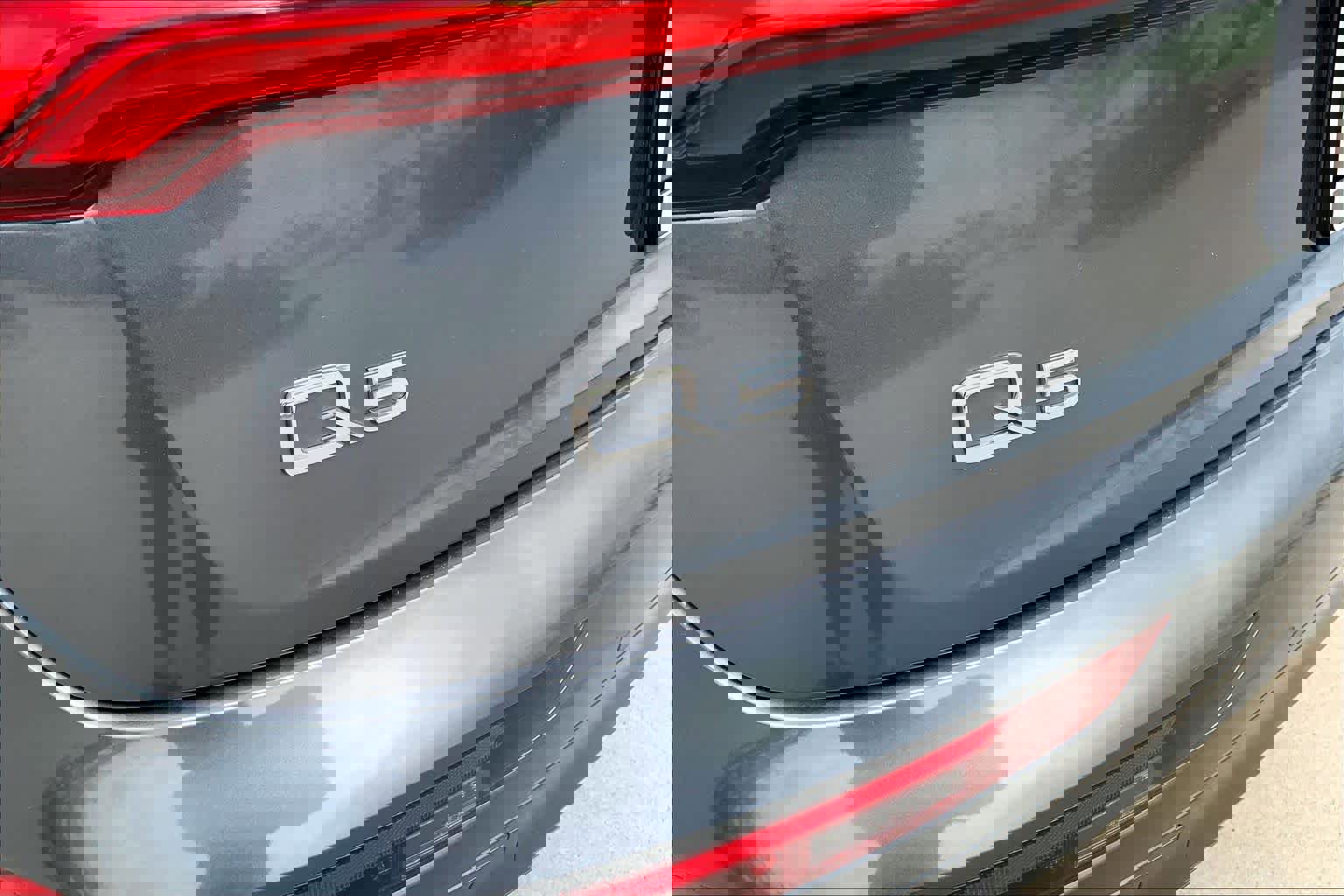 Used 2020 Audi Q5 2.0T Titanium Premium Plus w/ Premium Plus Package image 29