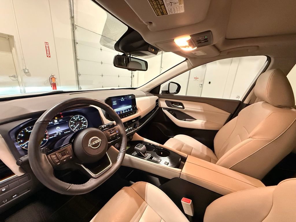Used 2023 Nissan Rogue SL w/ SL Premium Package FWD image 18
