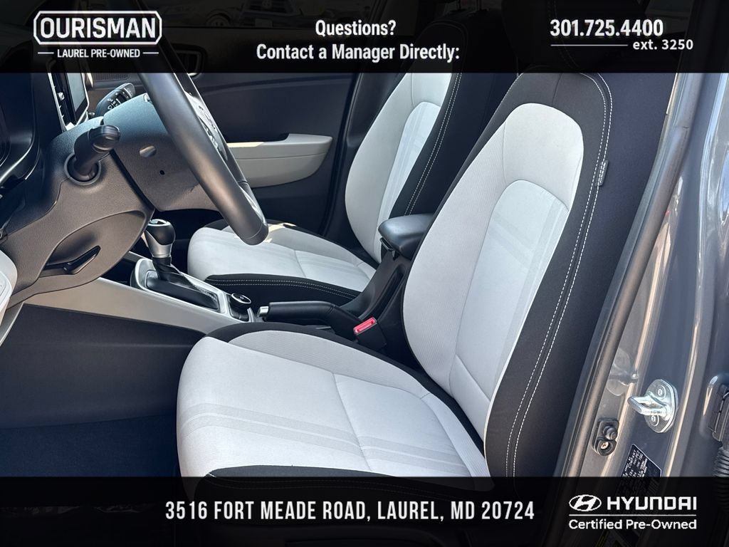Certified 2024 Hyundai Venue SEL FWD image 6