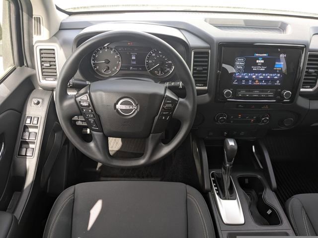 Used 2024 Nissan Frontier SV w/ Technology Package image 46