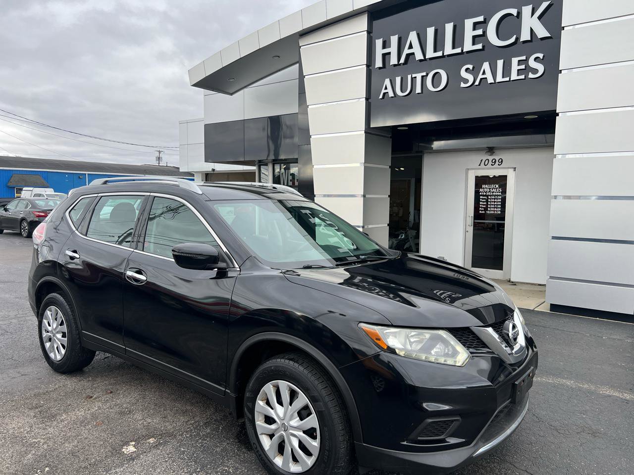 Used 2016 Nissan Rogue S image 6