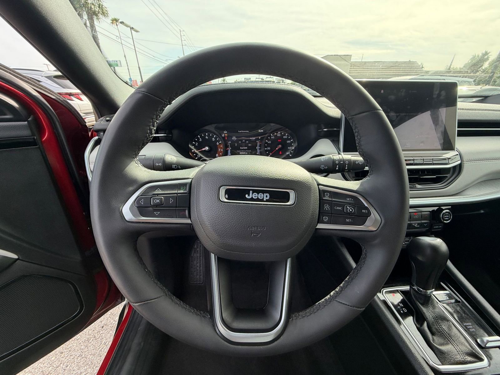 Used 2025 Jeep Compass Limited AWD/4WD image 29