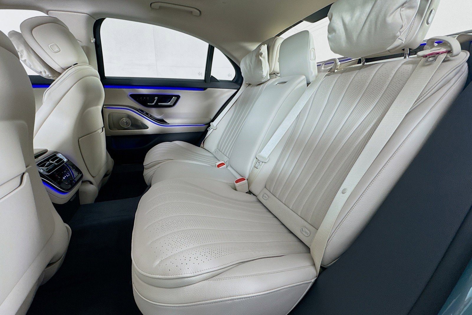 New 2026 Mercedes-Benz S 500 4MATIC image 7