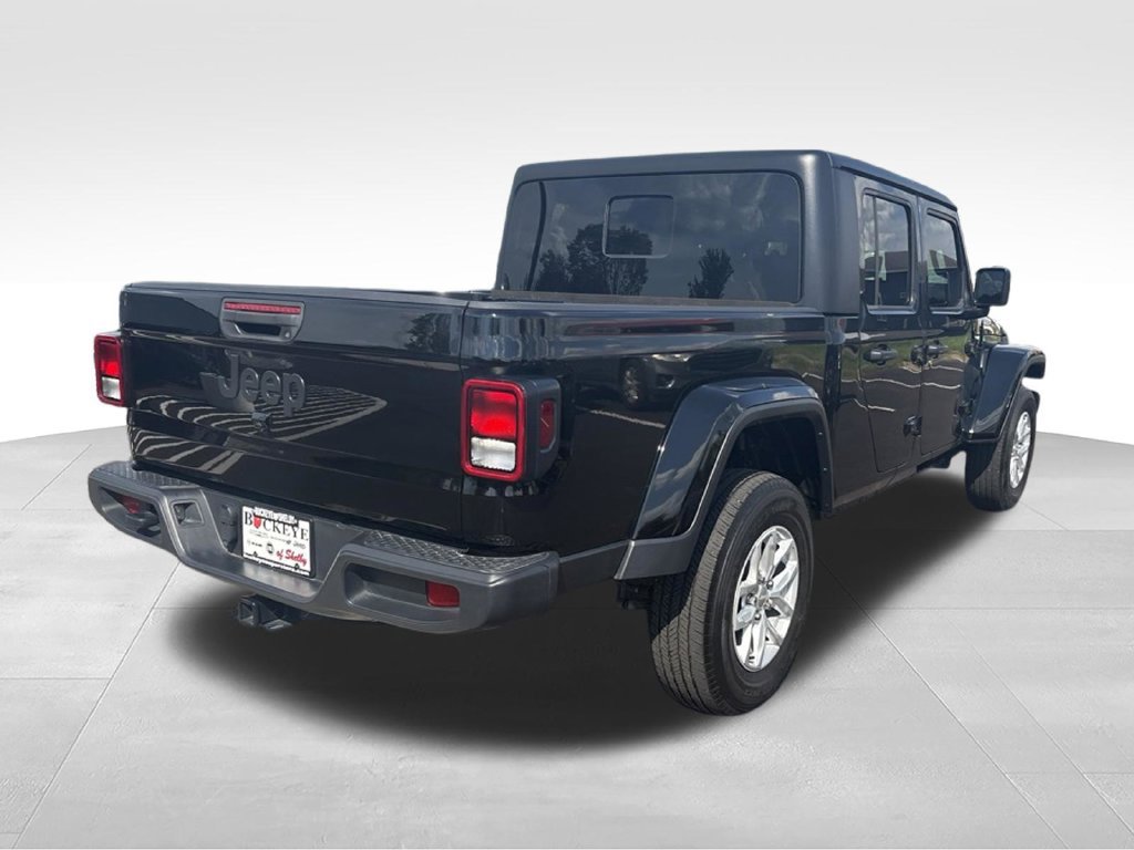 Certified 2023 Jeep Gladiator Sport AWD/4WD image 4