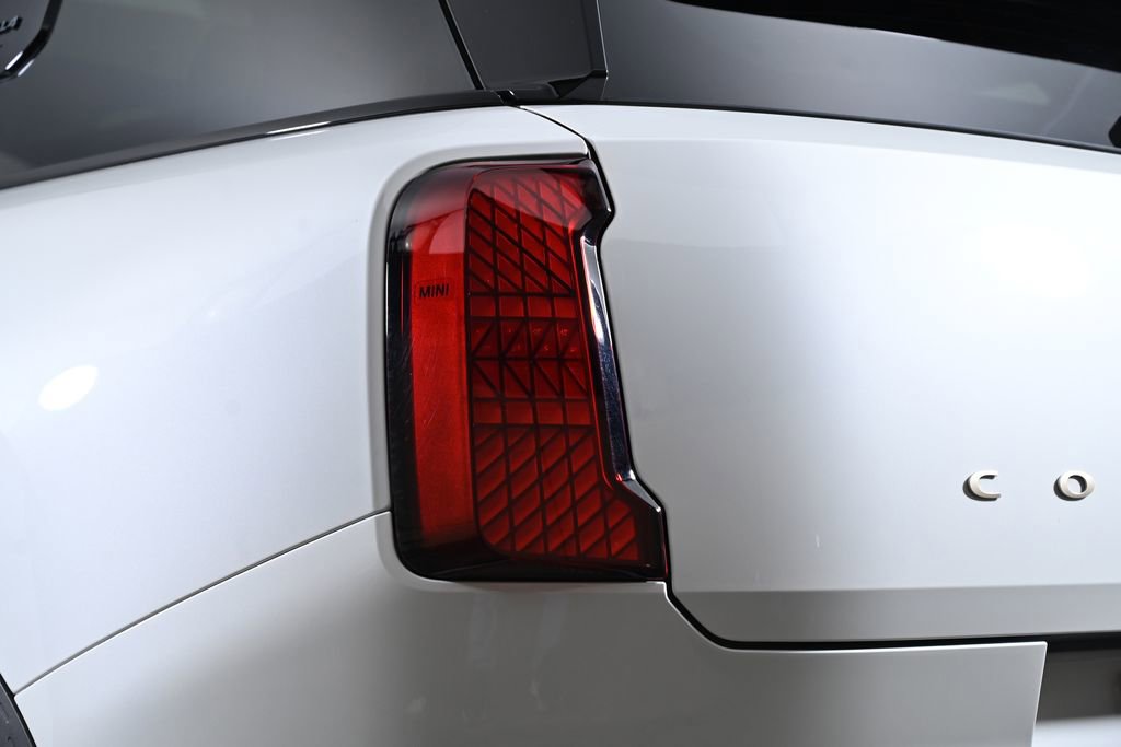 Certified 2025 MINI Cooper Countryman S image 12