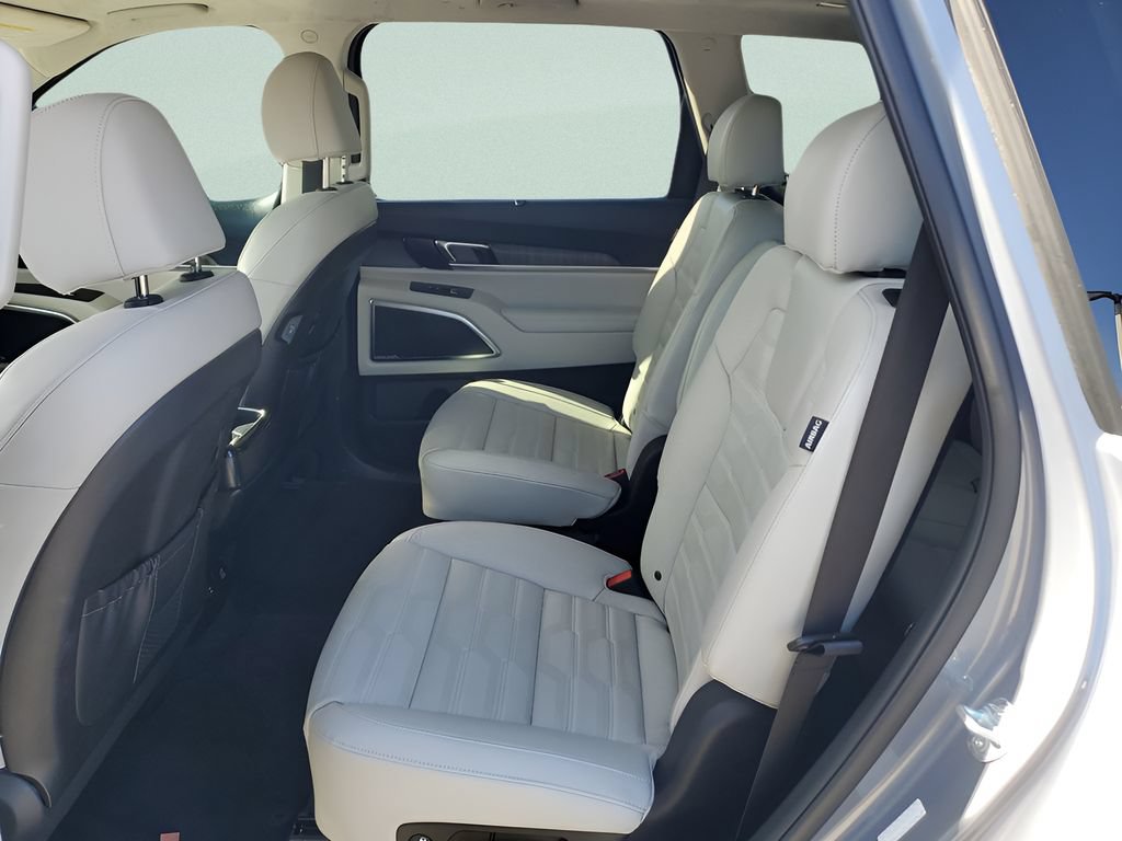 Used 2024 Kia Telluride SX Prestige AWD/4WD image 18