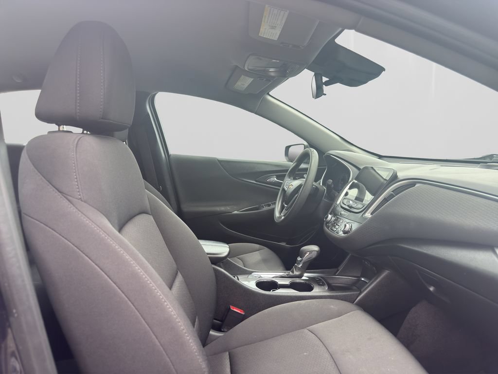 Used 2023 Chevrolet Malibu LT w/ Driver Confidence Package FWD image 18