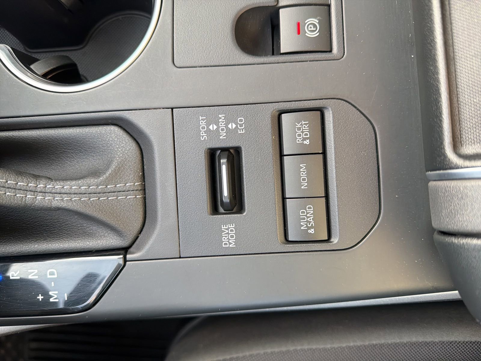 Used 2024 Toyota Highlander LE image 68