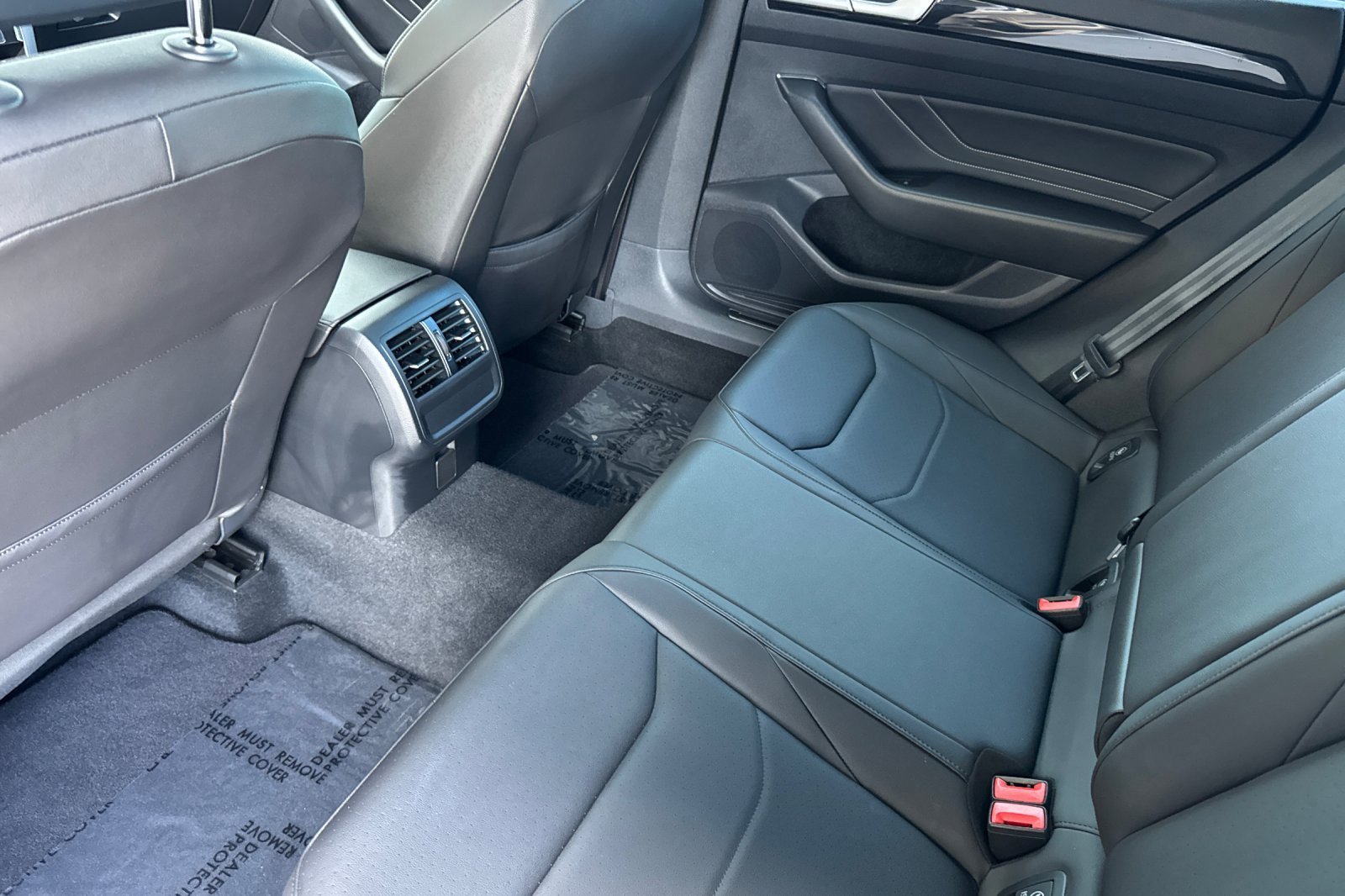 Used 2021 Volkswagen Arteon SE image 11