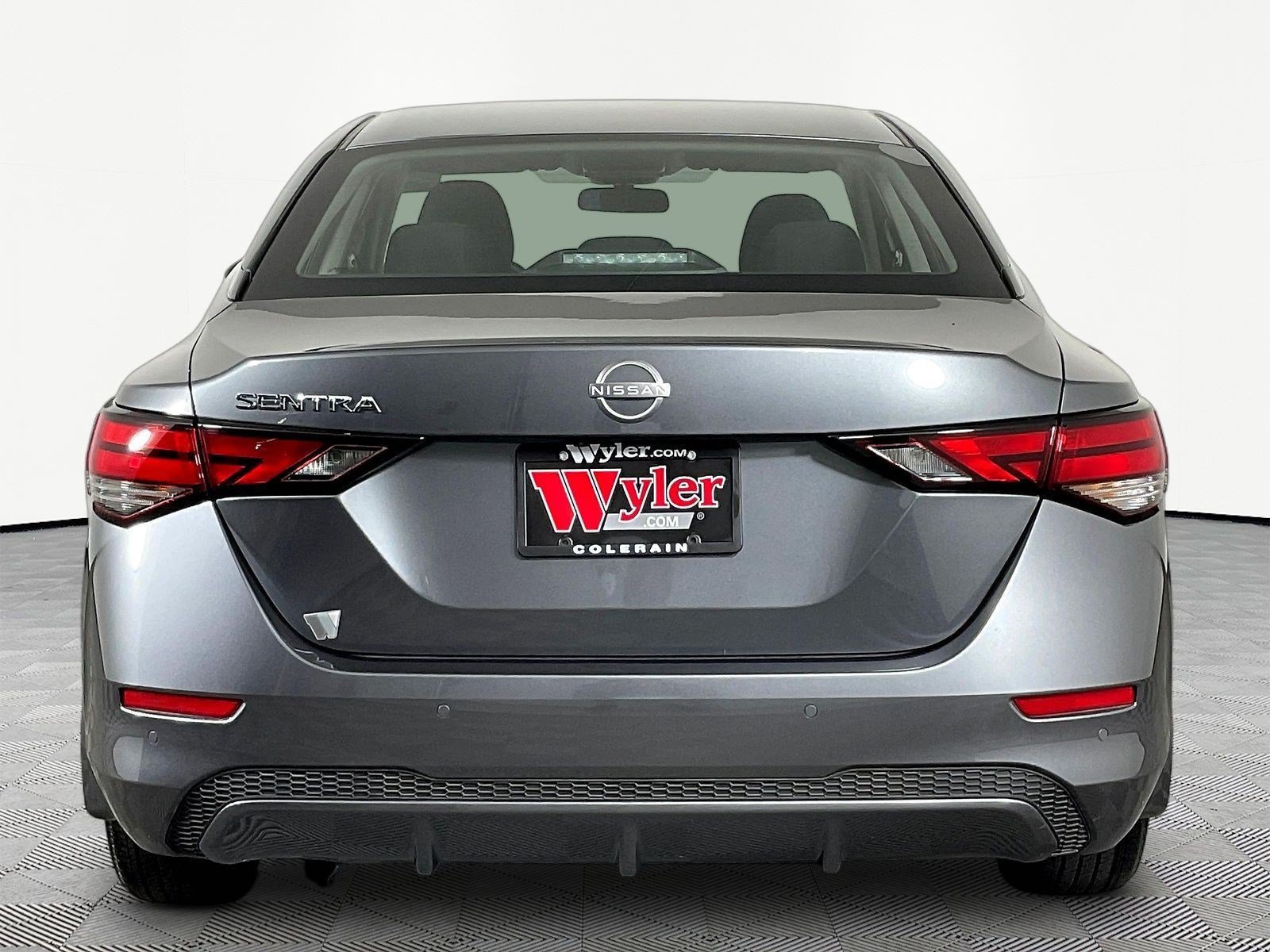 Certified 2025 Nissan Sentra S FWD image 5