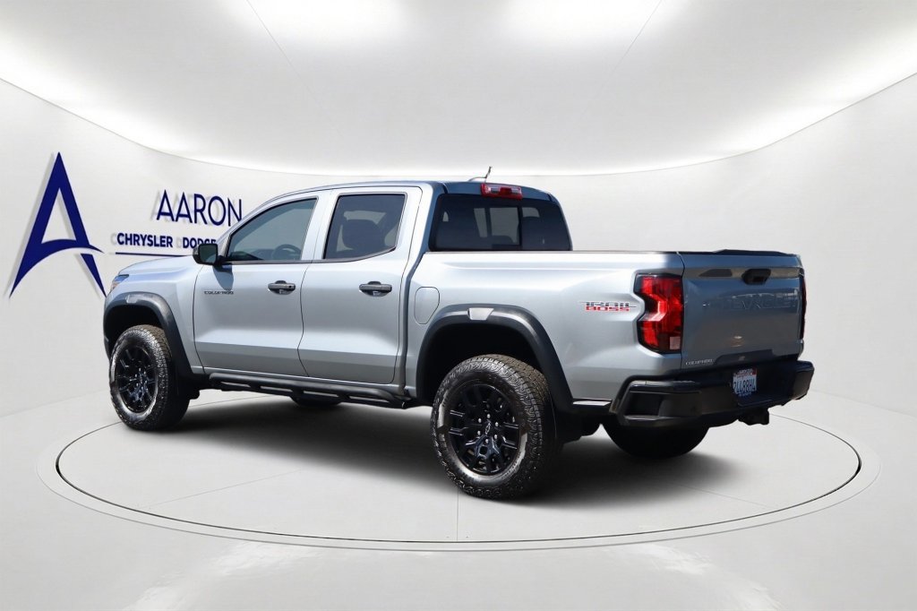 Used 2025 Chevrolet Colorado Trail Boss AWD/4WD image 7