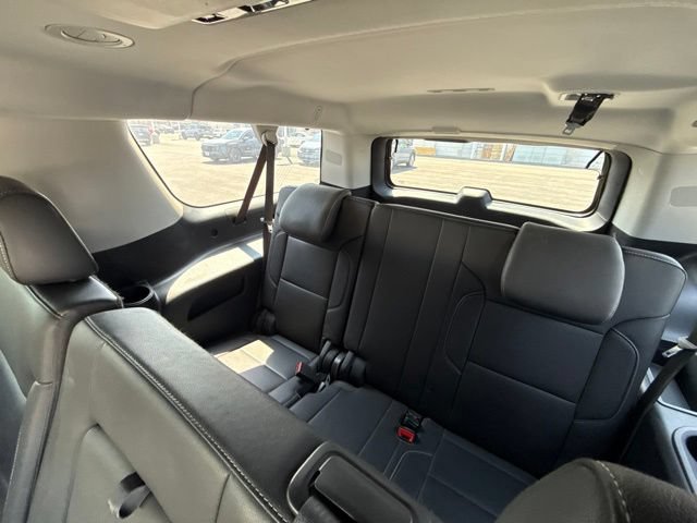 Used 2018 Chevrolet Suburban LT AWD/4WD image 17