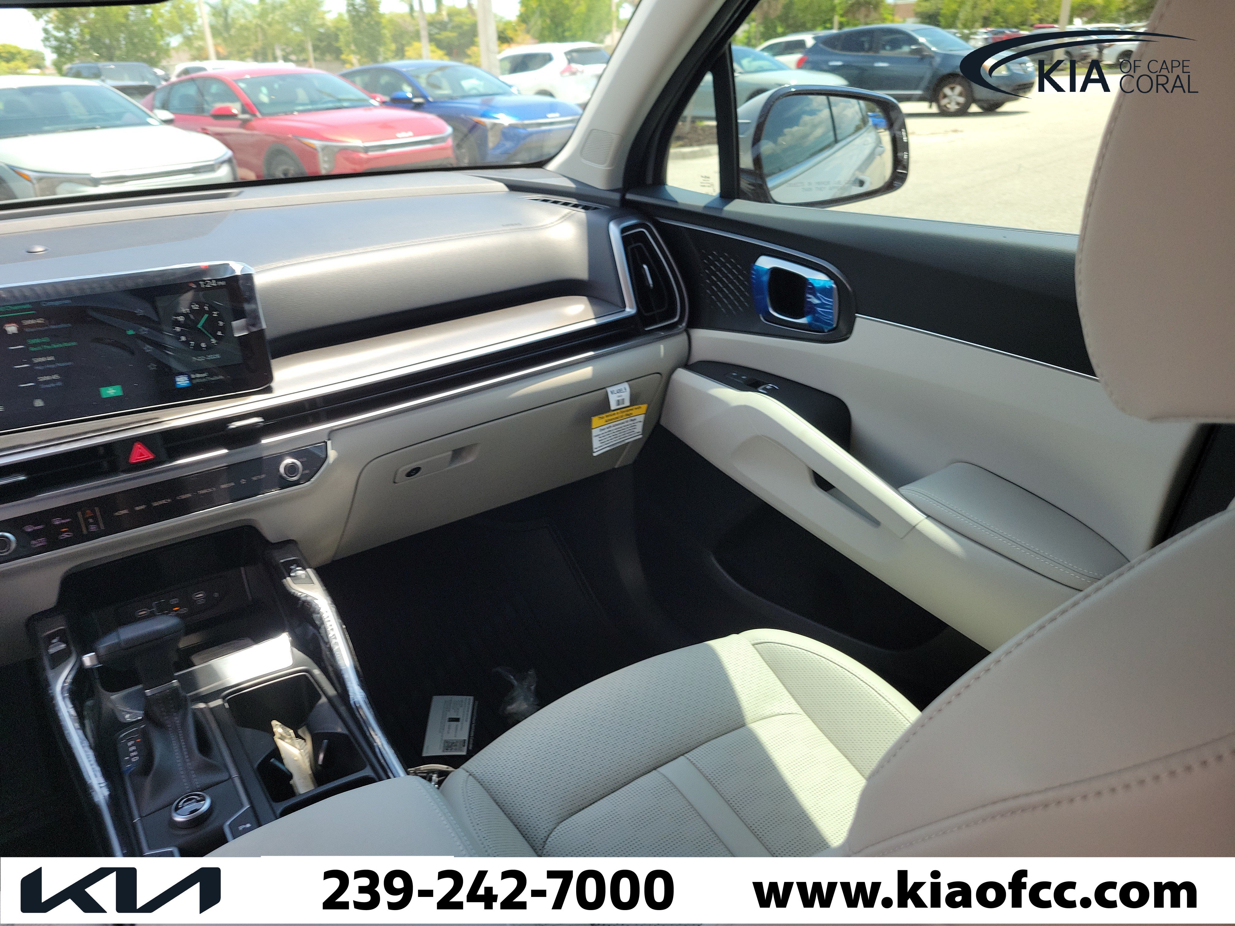 New 2026 Kia Sorento S w/ S Panoramic Sunroof Package FWD image 16