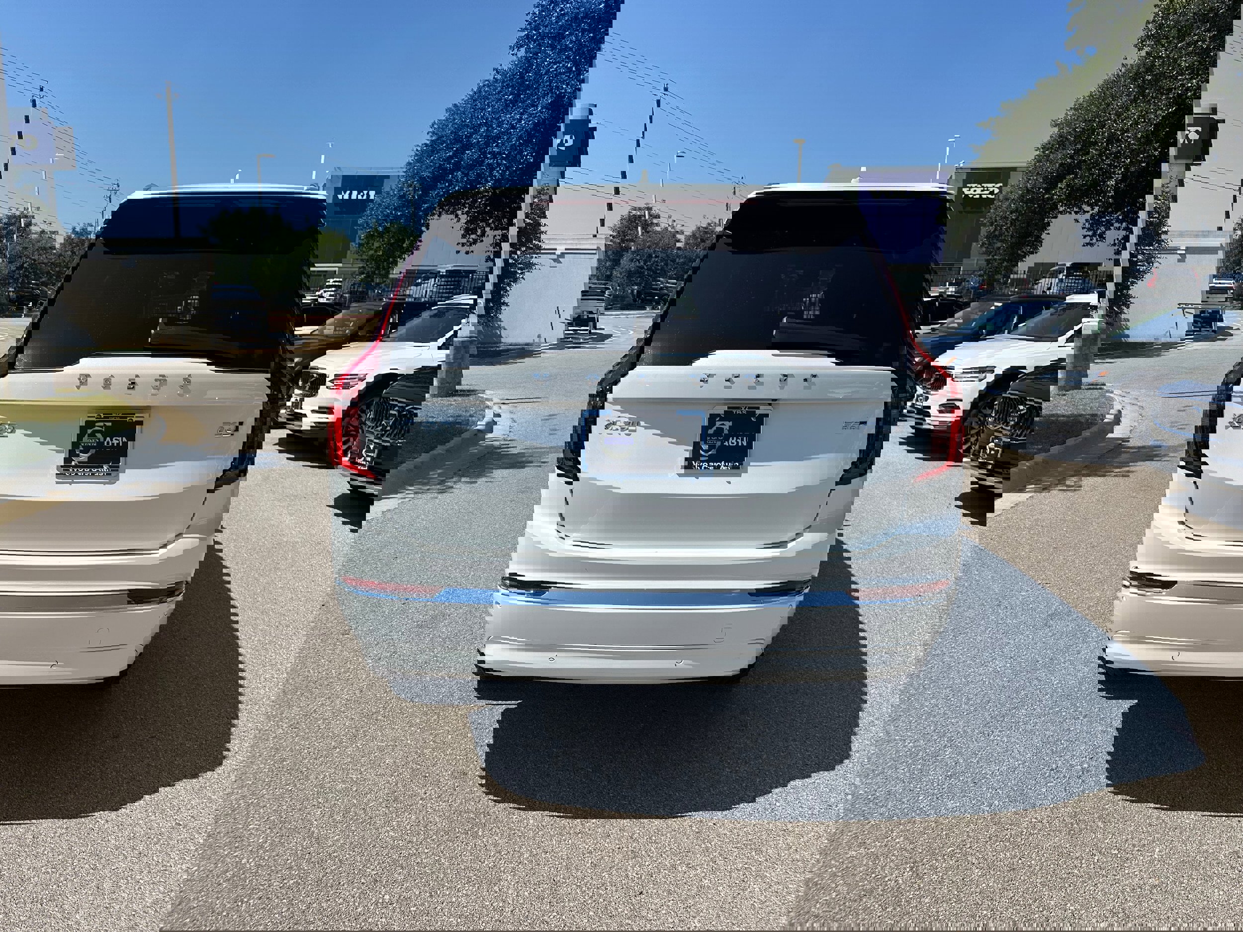 Used 2026 Volvo XC90 B6 Ultra w/ Protection Package image 5