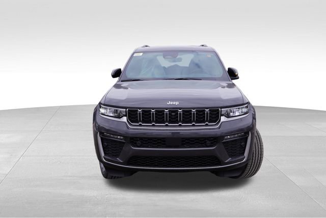 New 2026 Jeep Grand Cherokee Limited w/ Luxury Tech Group II image 8