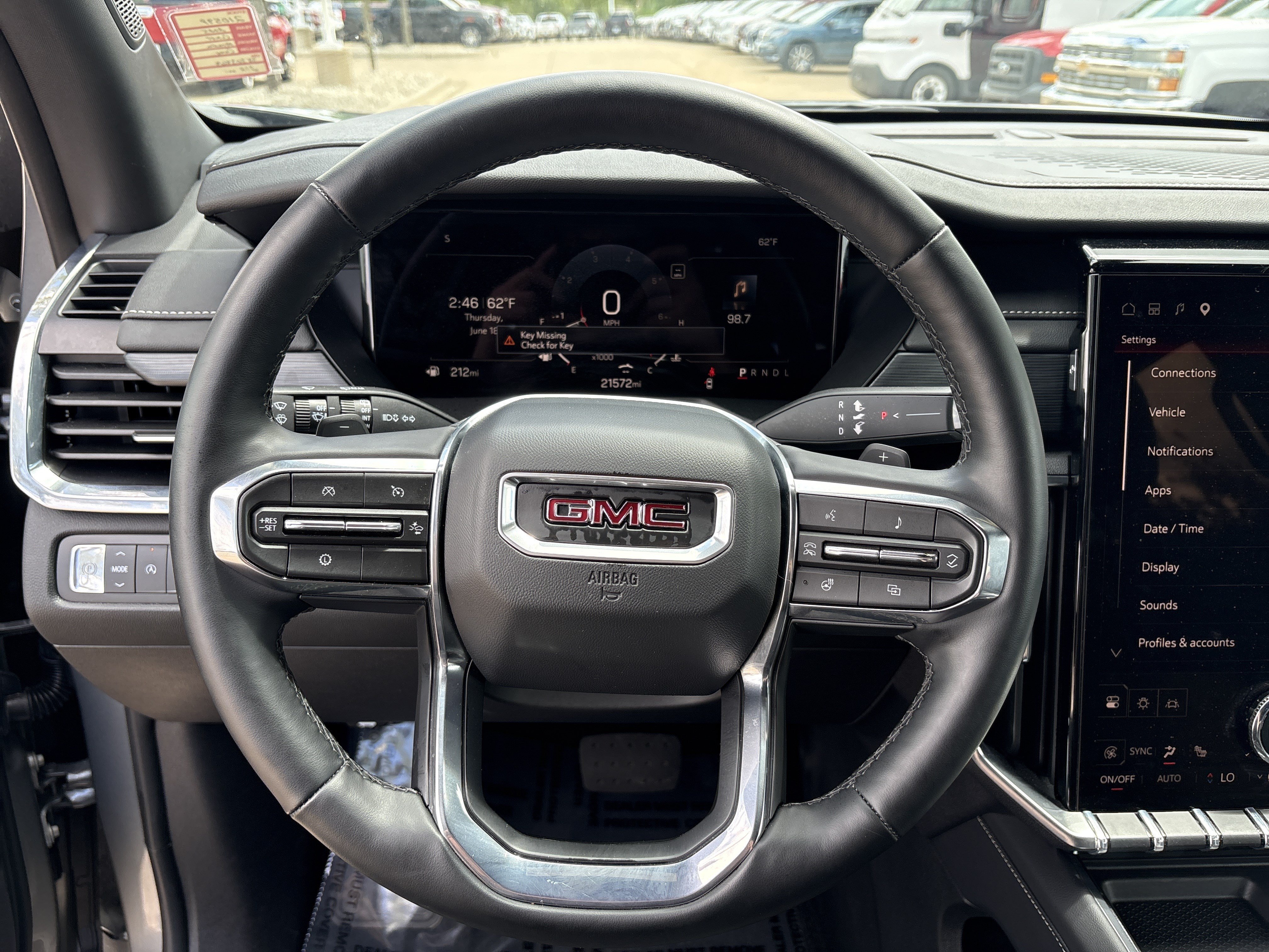 Used 2025 GMC Acadia Elevation FWD image 18